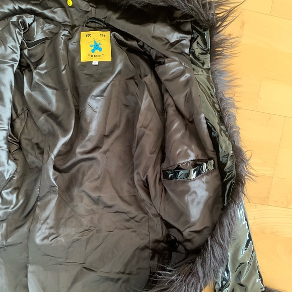 NEW Unif Imp Coat in XS - Picture 3 of 5